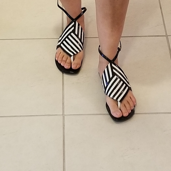 Pierre Hardy Bi Color Black White Flat Sandal 35 - Picture 6 of 7